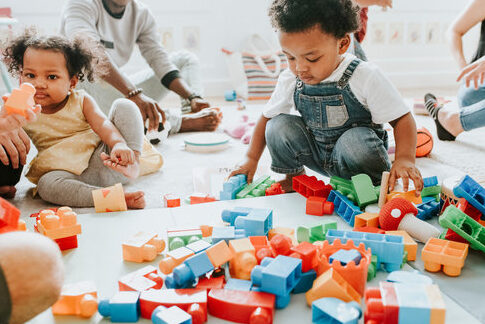 Actividades de estimulación temprana para niños de 0 a 3 años